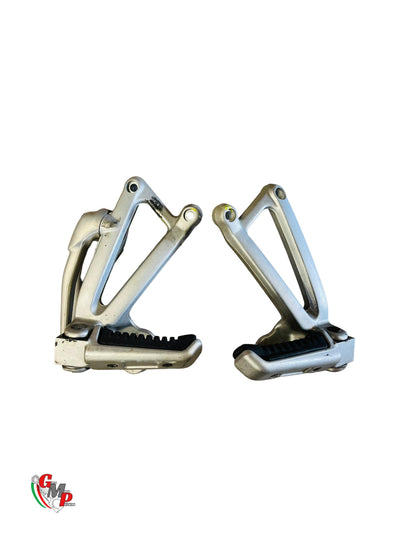 Pair of Passenger Footrest Plates - Ducati