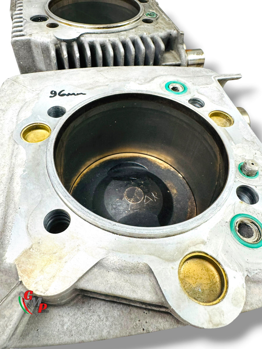 Cylinder Piston KIT 944