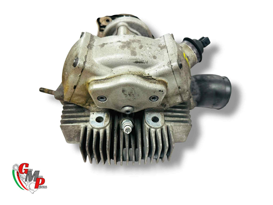 Horizontal cylinder, piston and cylinder head assembly - Ducati