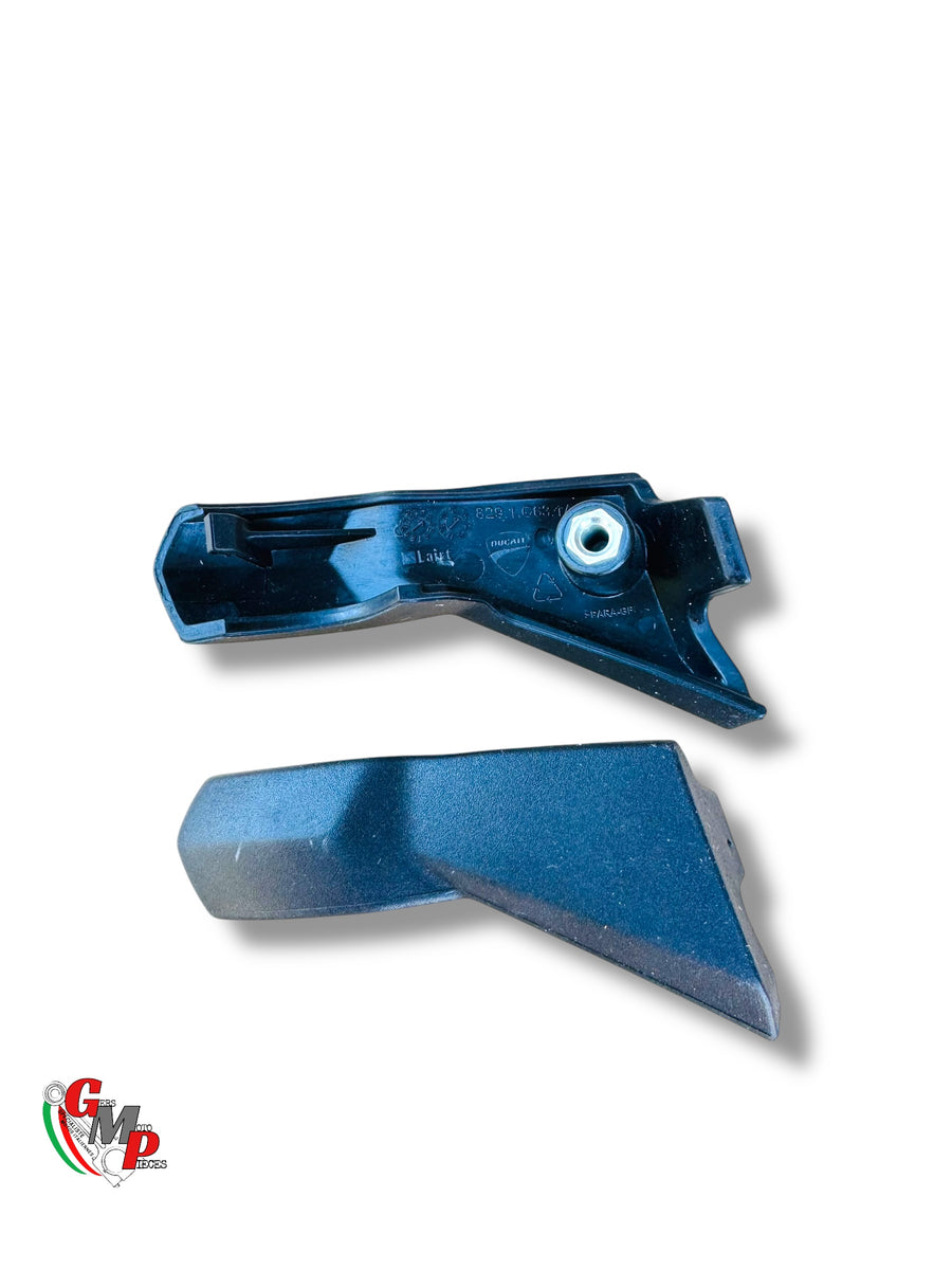 Pair of upper rear turn signal covers - Ducati
