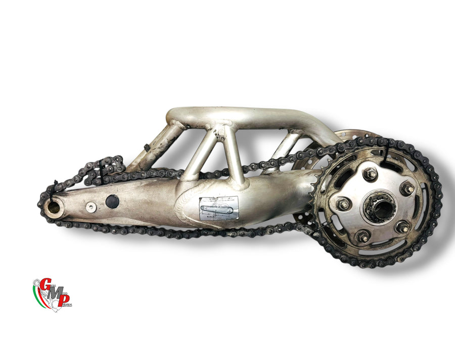 Single-sided trellis swingarm - Ducati