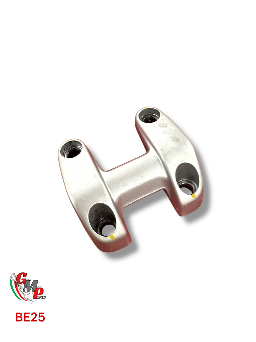 Upper handlebar clamp - Ducati