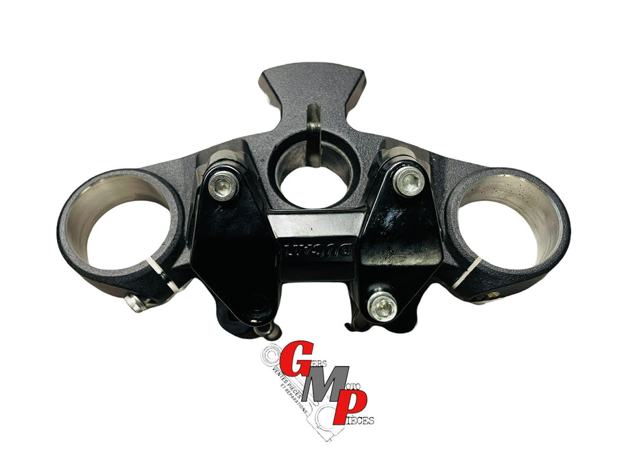Top triple clamp and bottom triple clamp - Ducati