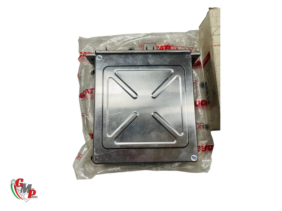 NEW P8 Racing ECU - Ducati