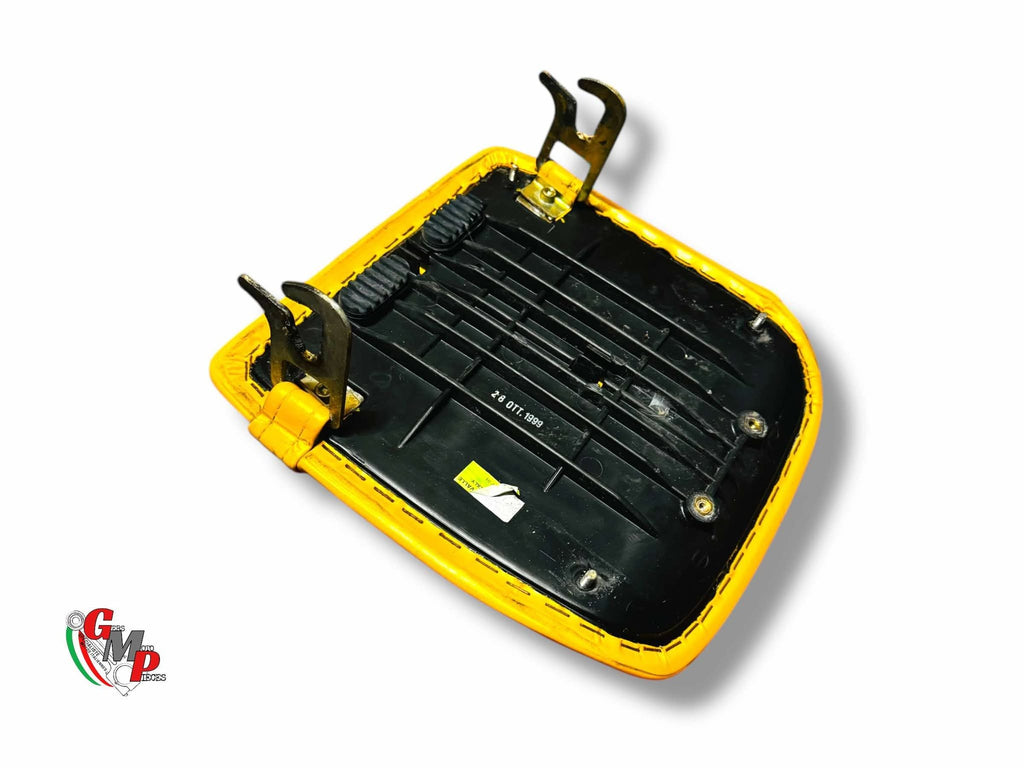 Passenger Seat - Ducati Superbike SBK 748 916 final horn