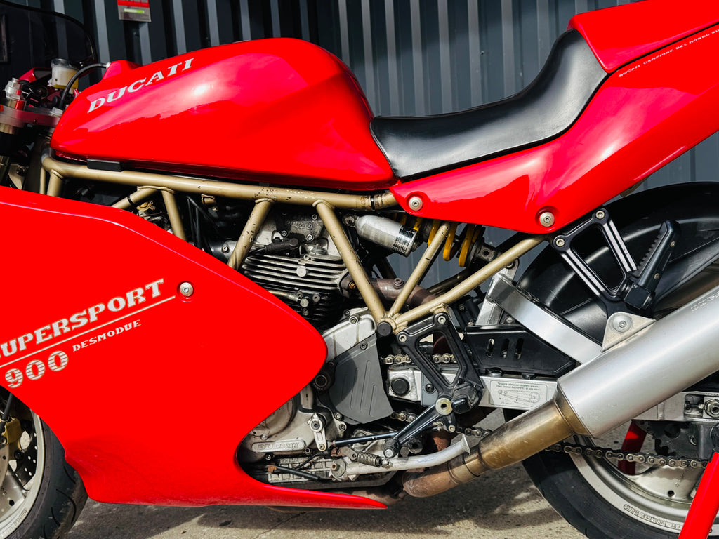 Ducati 900 Supersport 1996