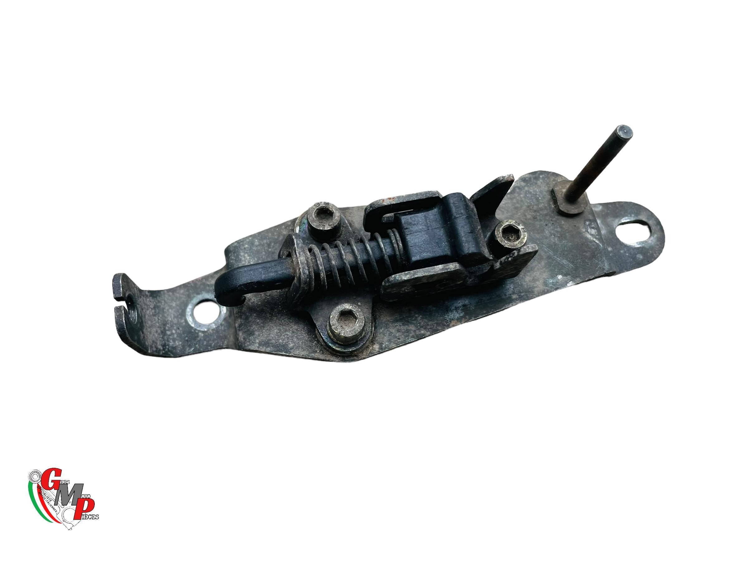 Saddle Lock - Ducati Monster 600 750 900 final horn