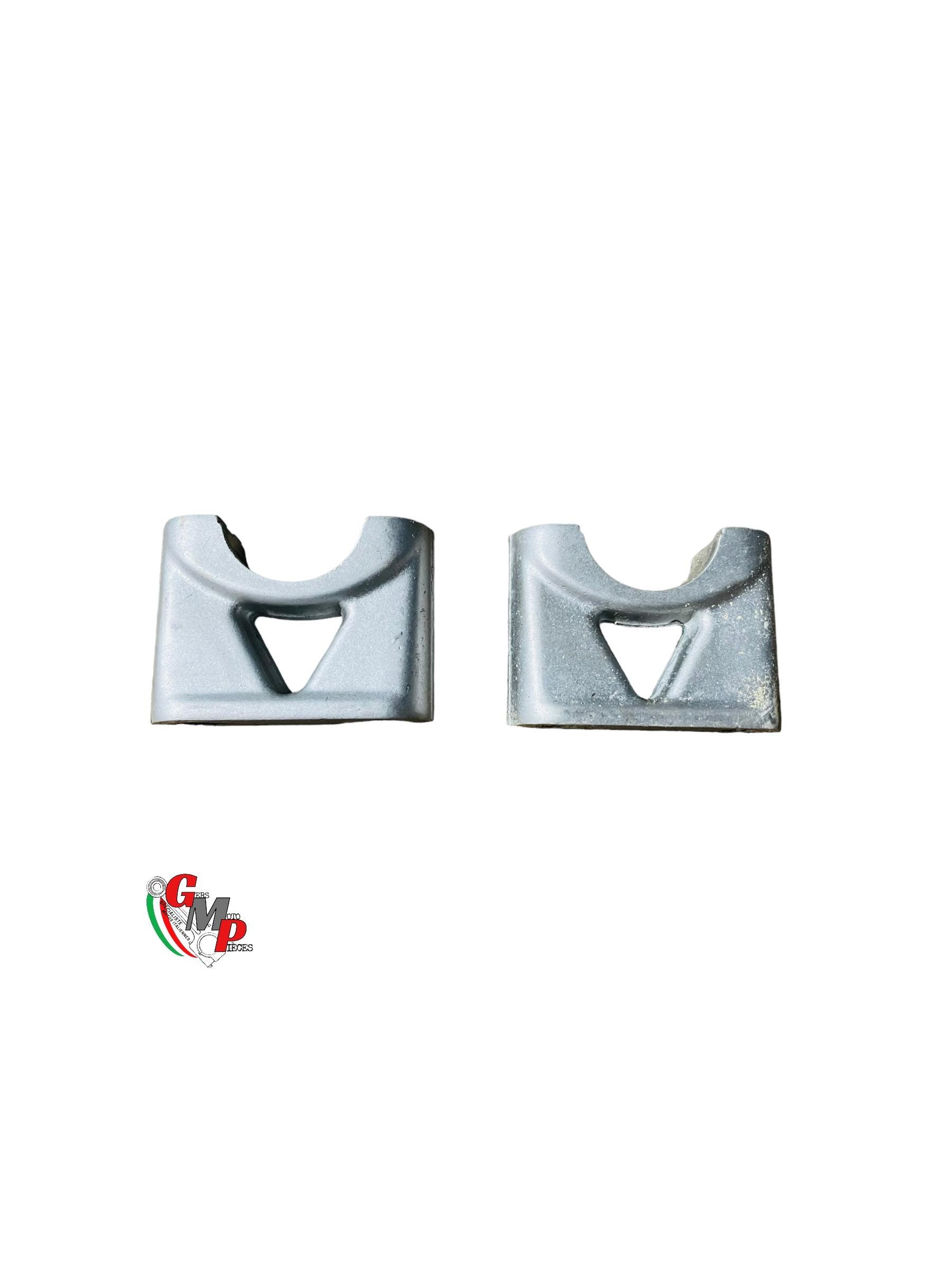 Pair of 22mm Lower Half Bridges - Ducati