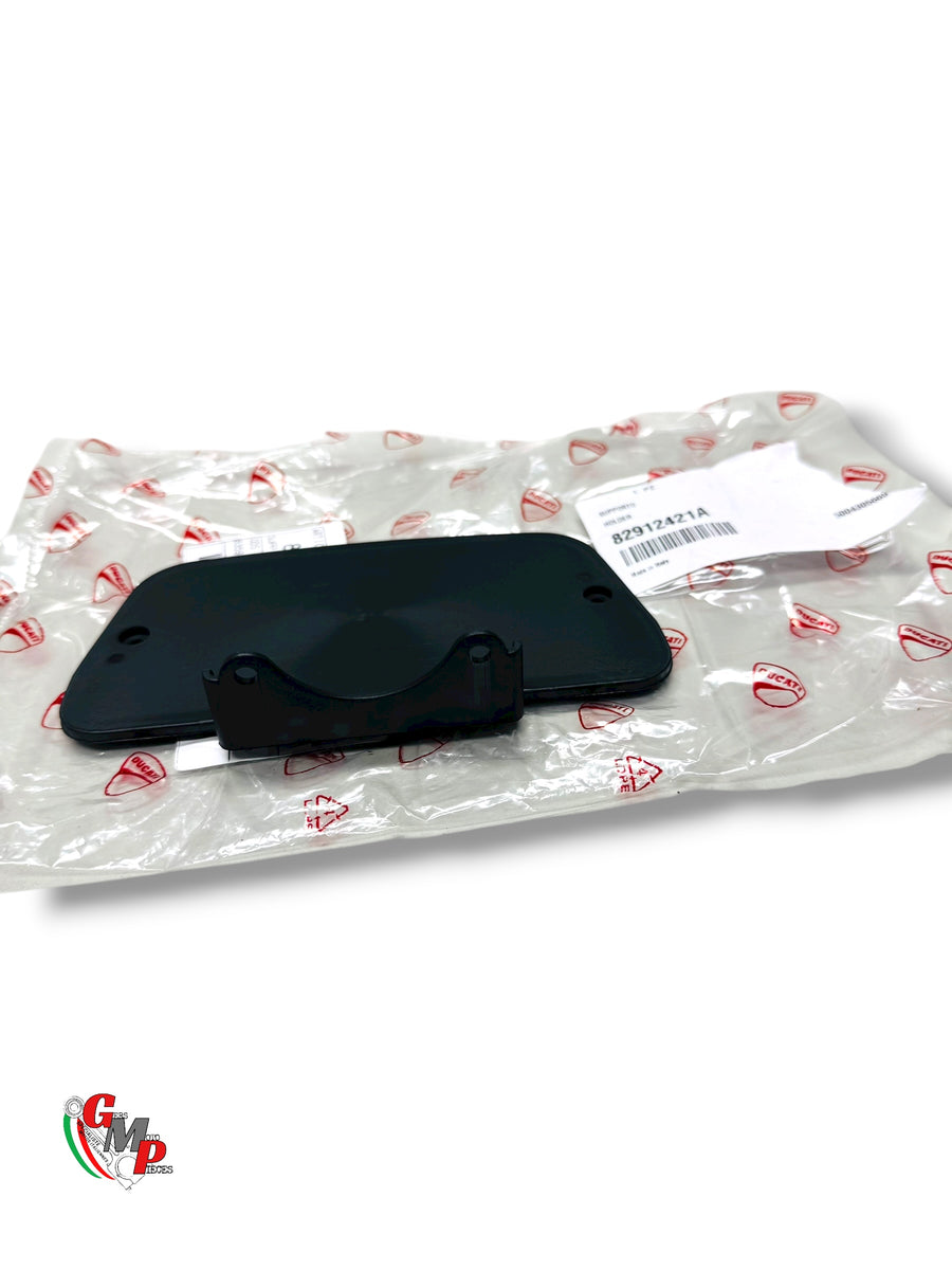 NEW Taillight under-tray with reflector bracket - Ducati