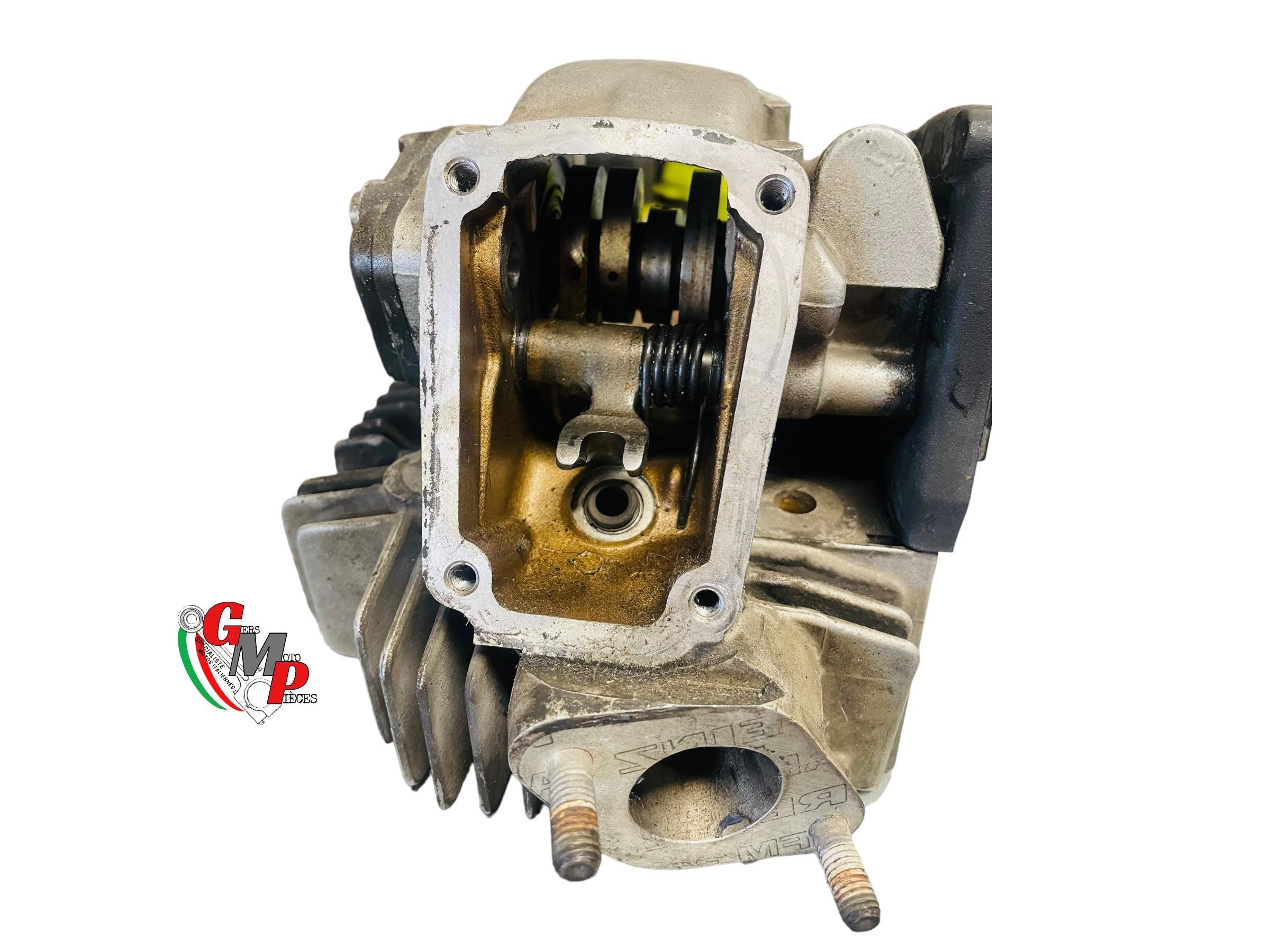 Horizontal Cylinder Head - Ducati