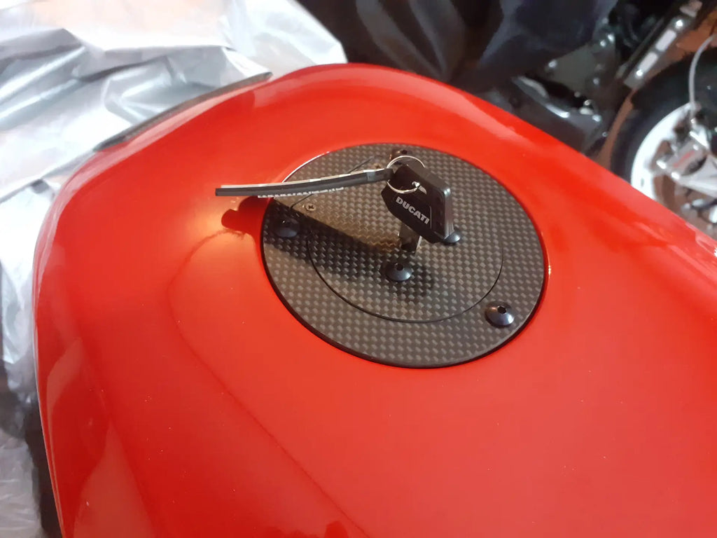 Trappe à essence carbone neuve - Ducati performance