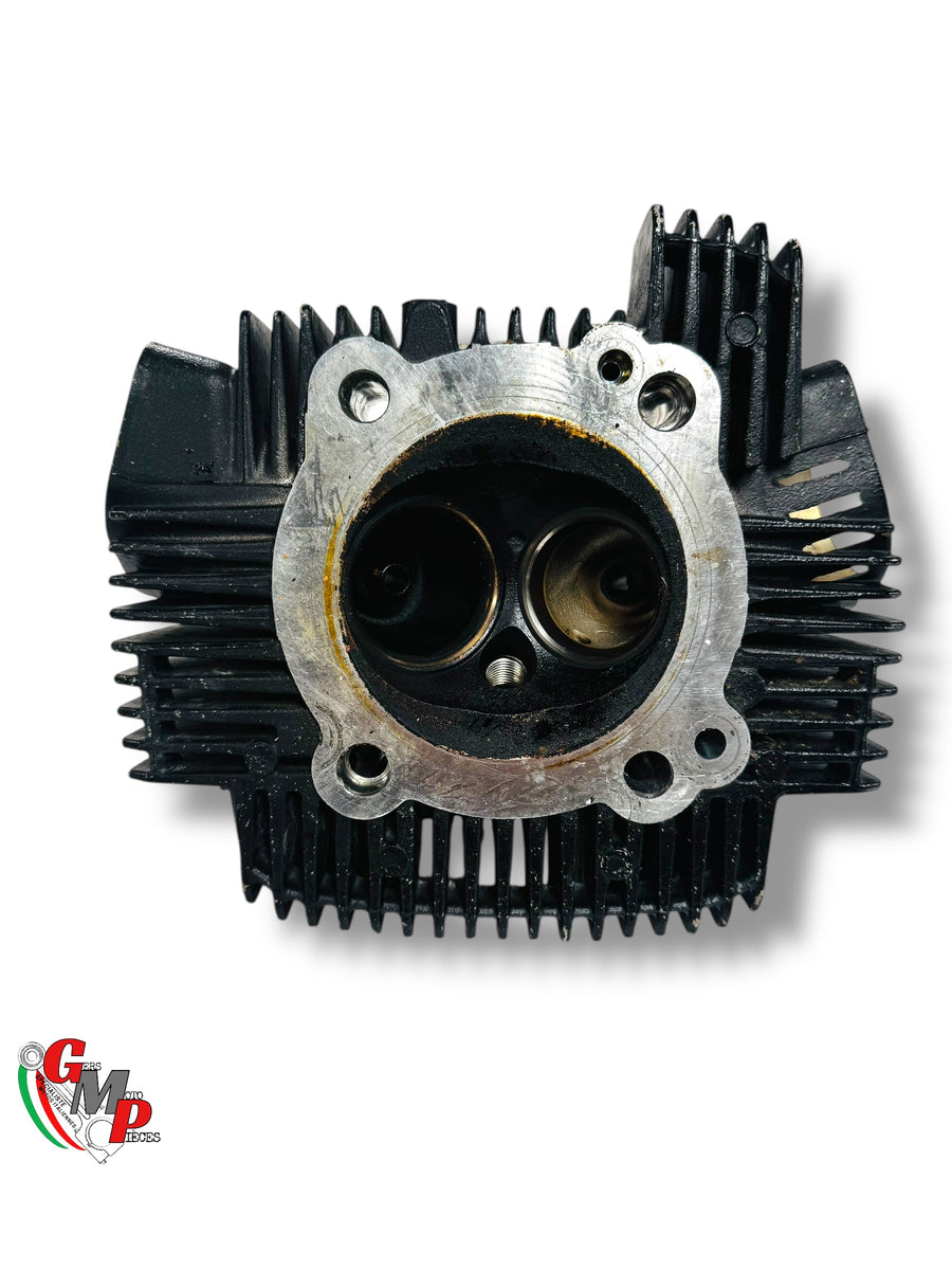 Horizontal Cylinder Head - Ducati