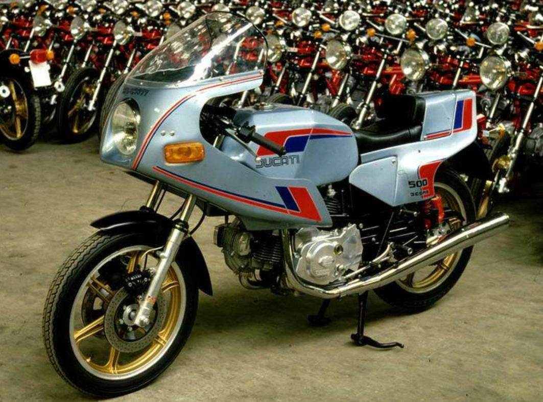 Sticker Réservoir Gauche Pantah NEUF - Ducati