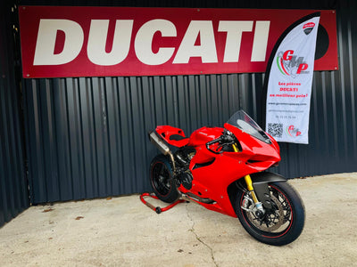 Ducati Panigale 1199S 2012 track