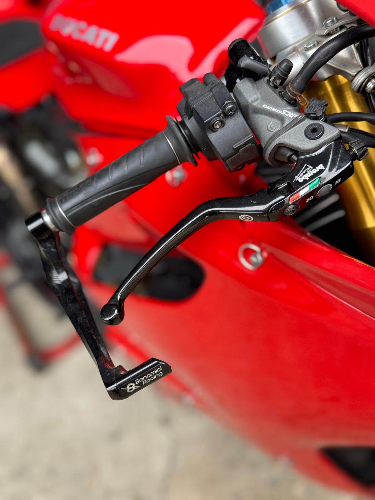 Ducati Panigale 1199s 2012 piste