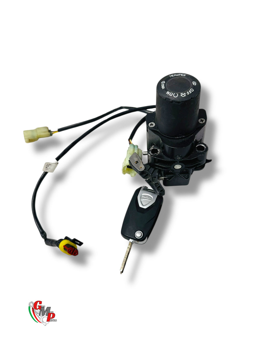 Hands-free with 1 key - Ducati
