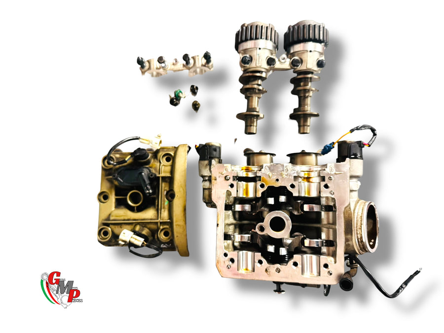 Complete horizontal cylinder head - Ducati