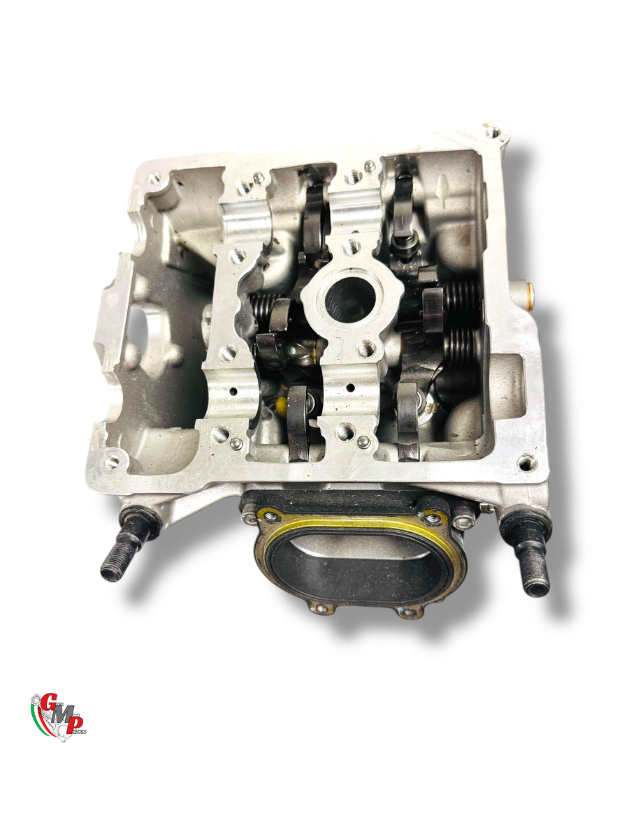 Horizontal Cylinder Head - Ducati