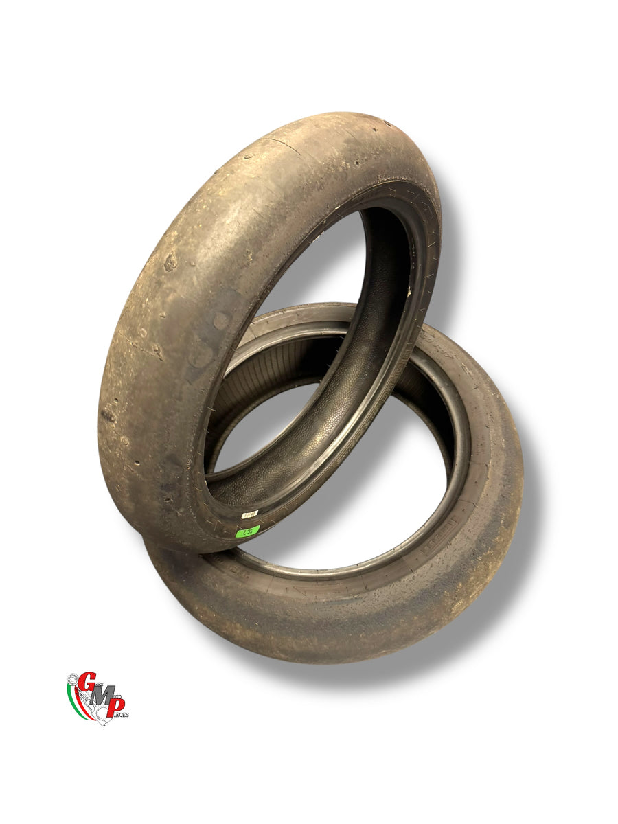 2023 Pirelli Superbike 120/70-17 200/60-17 tire set