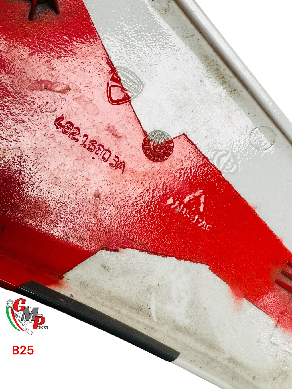 Carénage latéral droit - Ducati