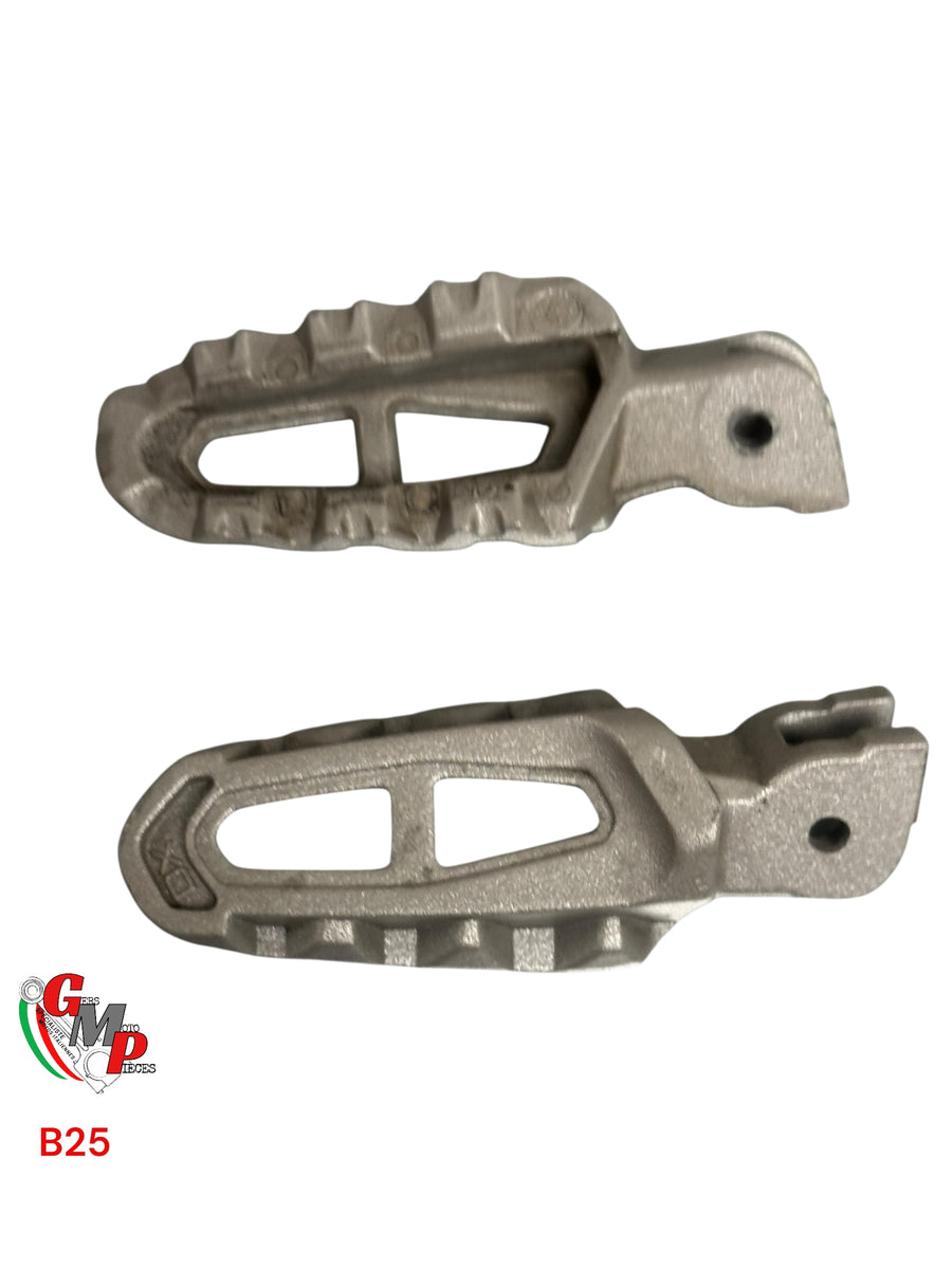 Right rider and passenger footrest - Ducati