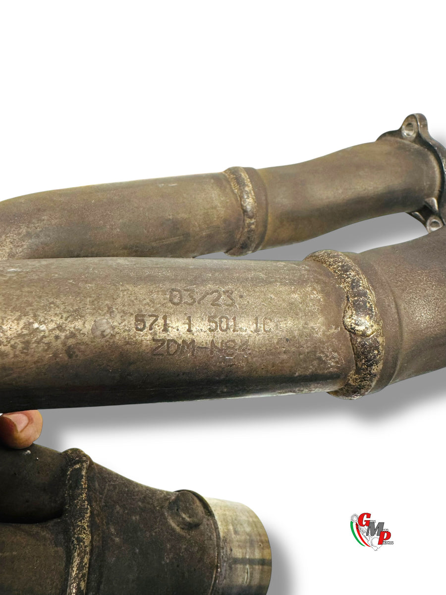 Vertical exhaust manifold - Ducati