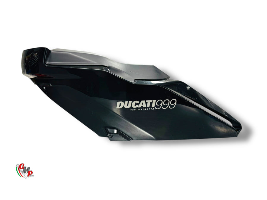 Gloss black left upper fairing - Ducati