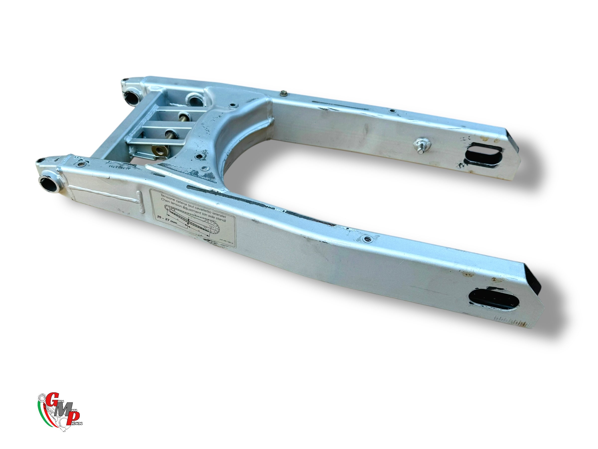 Steel Swingarm with Wheel Axle - Ducati