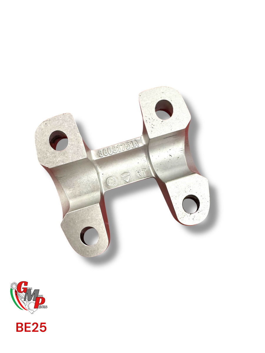 Upper handlebar clamp - Ducati