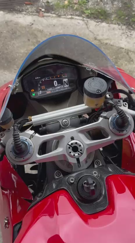 Ducati Panigale 1199s 2012 piste